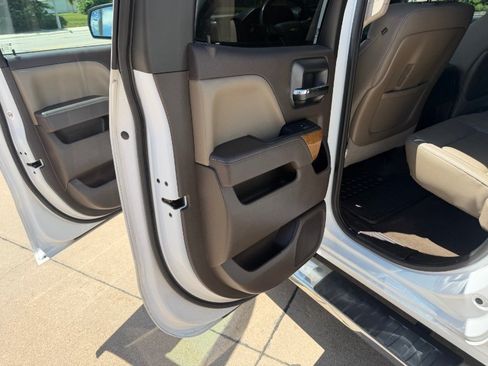 Used 2015 Chevrolet Silverado 1500 LTZ w/ LTZ Plus Package AWD/4WD image 13