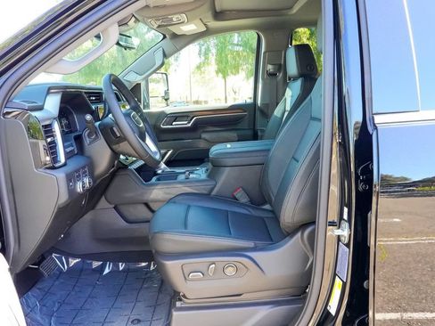 New 2026 GMC Sierra 2500 Denali w/ Denali Reserve Package AWD/4WD image 16