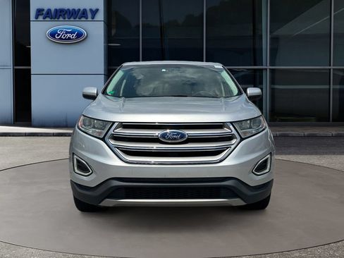 Used 2017 Ford Edge Titanium w/ Technology Package FWD image 2