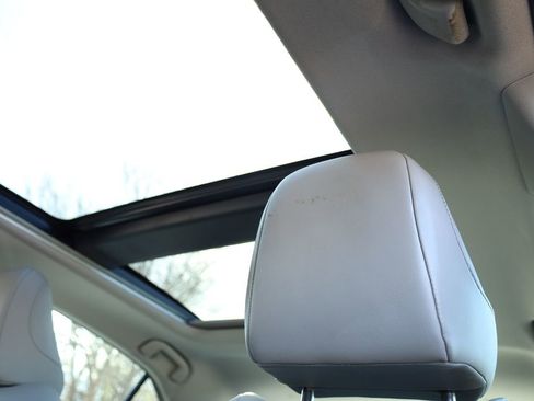 Used 2021 Toyota Camry XSE image 16