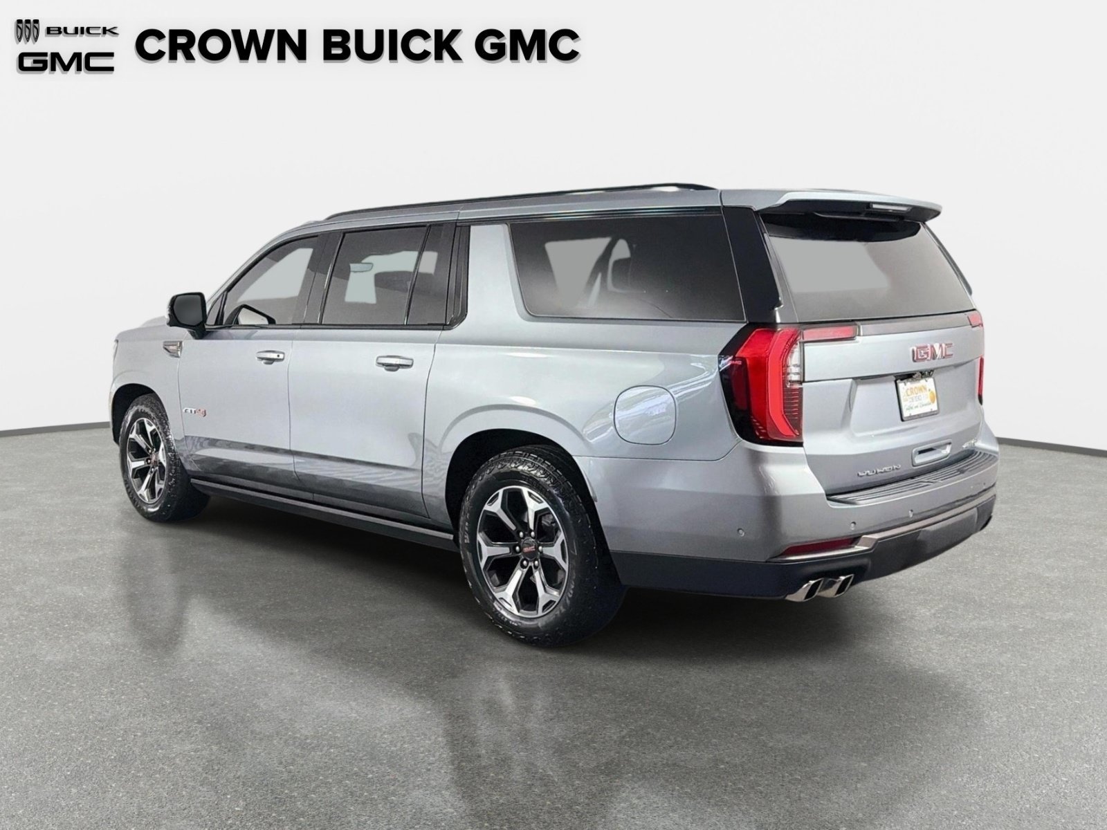 Used 2026 GMC Yukon XL AT4 Ultimate w/ LPO, Floor Liner Package AWD/4WD image 7