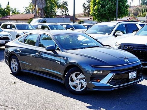 Used 2026 Hyundai Sonata SE FWD image 3
