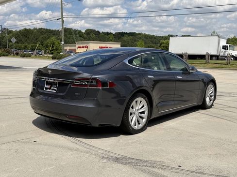 Used 2018 Tesla Model S 75D AWD/4WD image 17