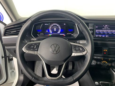 Used 2023 Volkswagen Jetta SE w/ Panoramic Sunroof Package FWD image 21