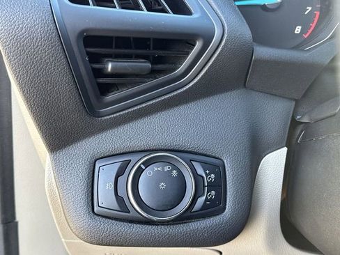 Used 2014 Ford Escape SE image 16