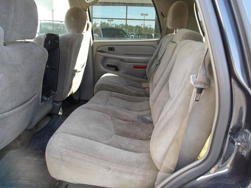 Used 2004 Chevrolet Tahoe LS AWD/4WD image 10
