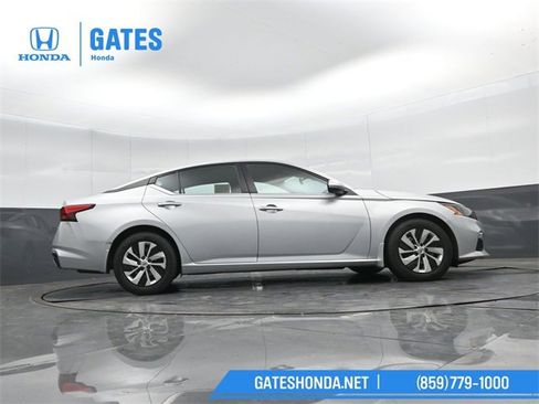 Used 2022 Nissan Altima 2.5 S image 32