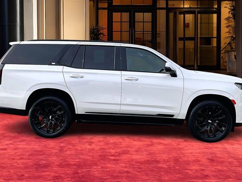 Used 2023 Cadillac Escalade Sport w/ LPO, ONYX Package image 13