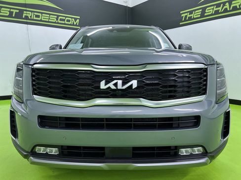 Used 2022 Kia Telluride SX w/ SX Prestige Package AWD/4WD image 3