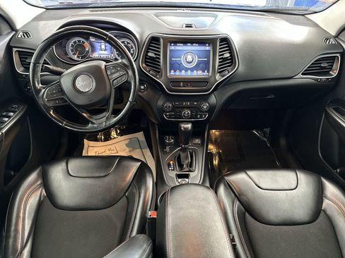 Used 2020 Jeep Cherokee Trailhawk w/ Cold Weather Group image 29