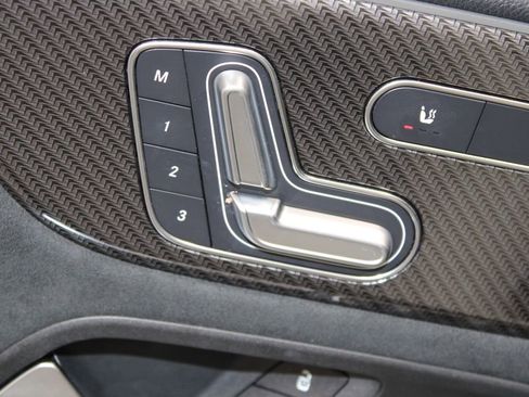 Used 2022 Mercedes-Benz GLA 35 AMG 4MATIC image 16