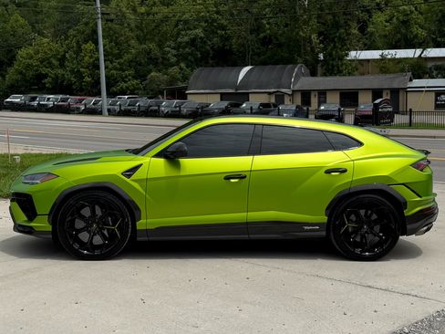 Used 2023 Lamborghini Urus Performante AWD/4WD image 8