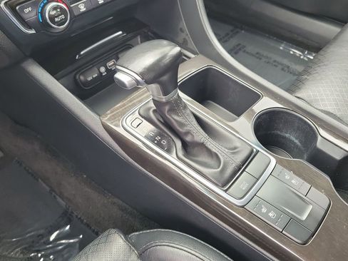 Used 2018 Kia Optima EX w/ Premium Package FWD image 15
