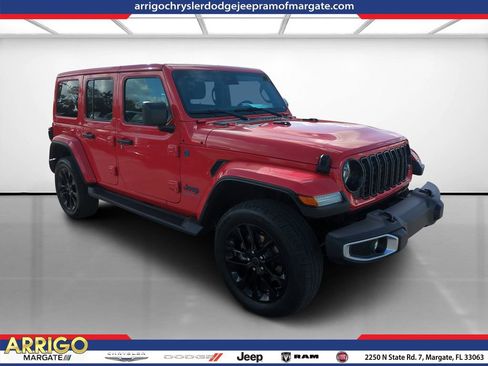 Used 2025 Jeep Wrangler Sahara 4xe image 1