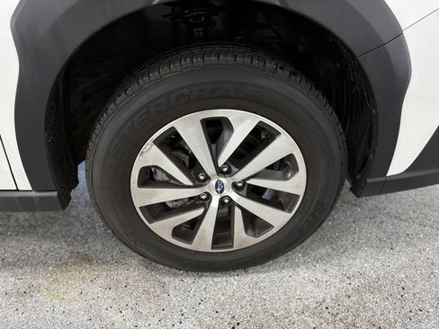 Used 2024 Subaru Outback Premium AWD/4WD image 26