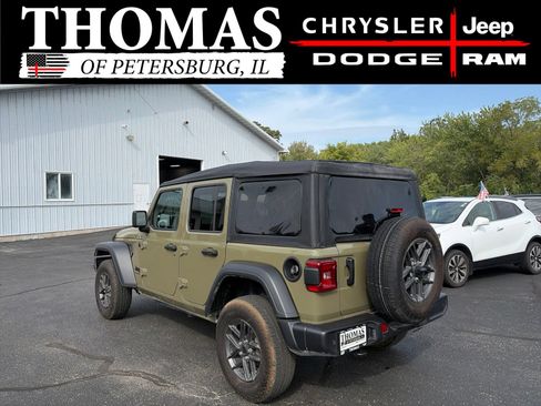 Used 2025 Jeep Wrangler Unlimited Sport AWD/4WD image 5