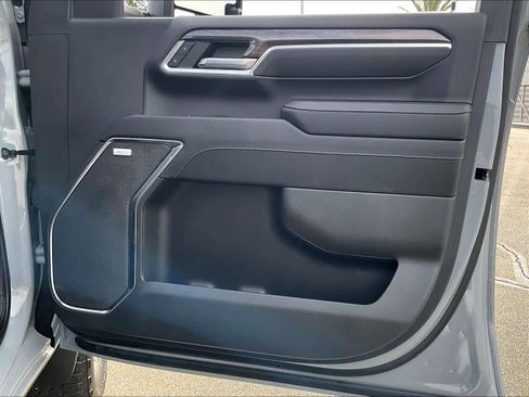 Used 2024 Chevrolet Silverado 2500 LTZ w/ LTZ Plus Package image 26