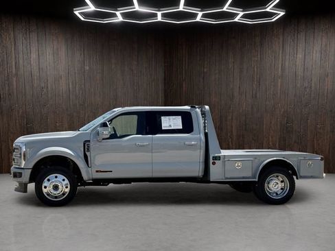 Used 2026 Ford F450 Platinum w/ FX4 Off-Road Package AWD/4WD image 6