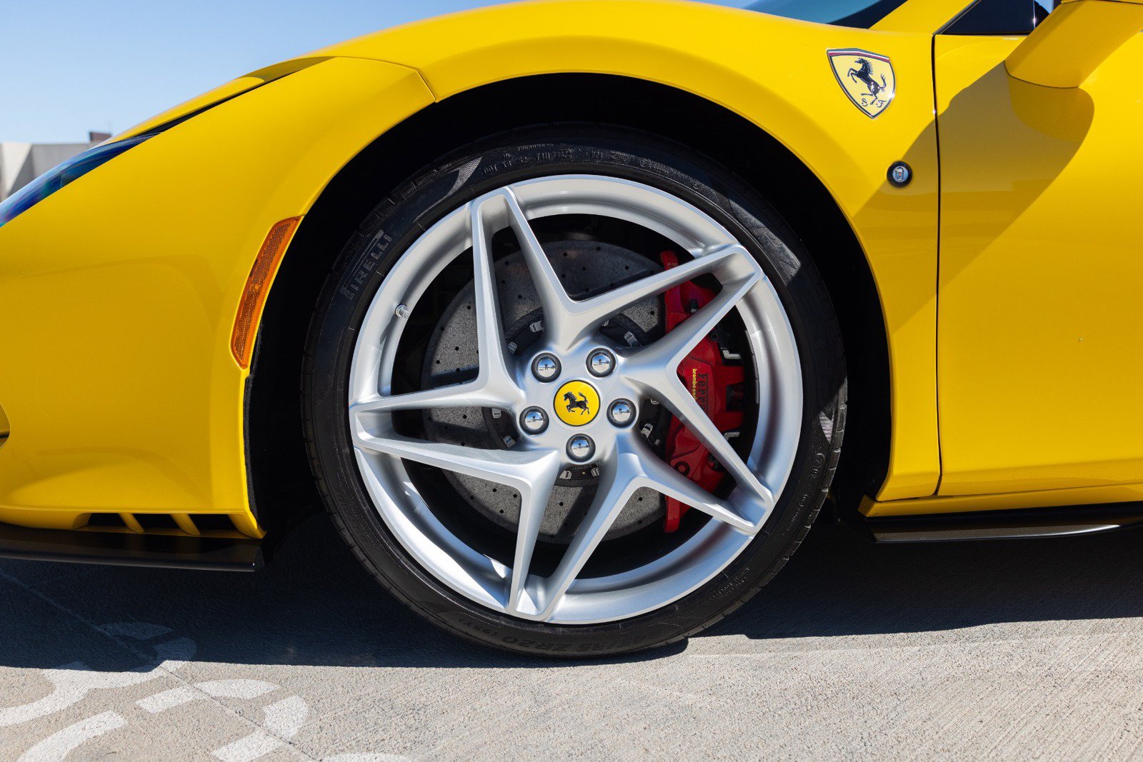 Used 2022 Ferrari F8 Tributo RWD image 14