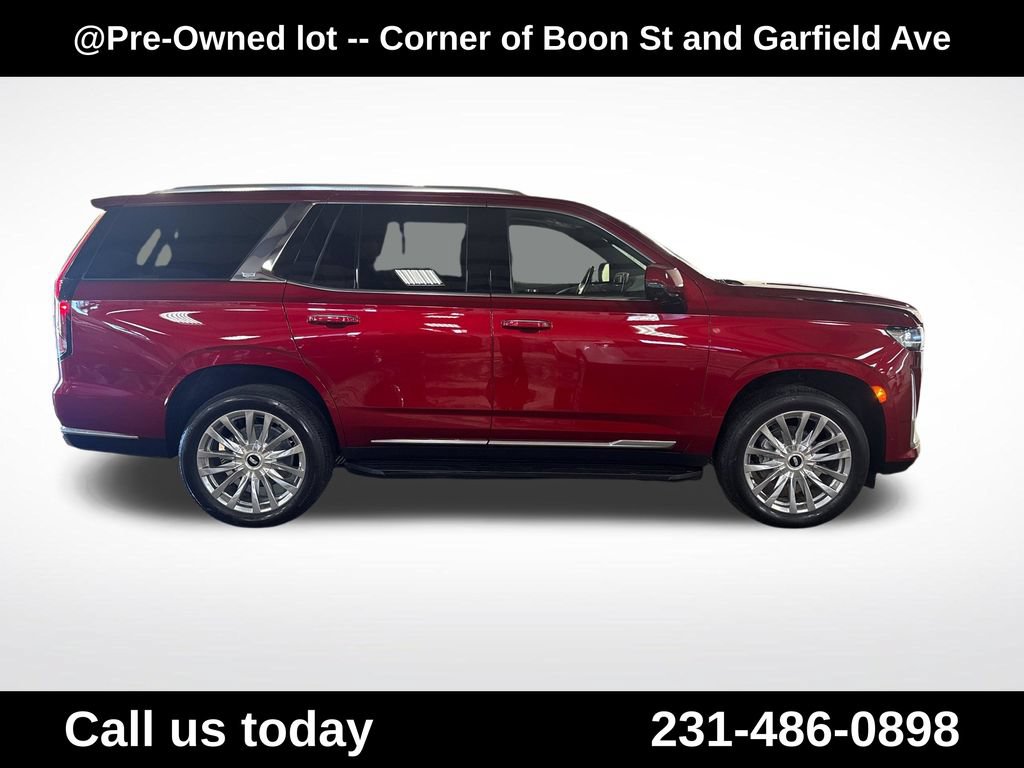Used 2021 Cadillac Escalade Premium Luxury AWD/4WD image 6