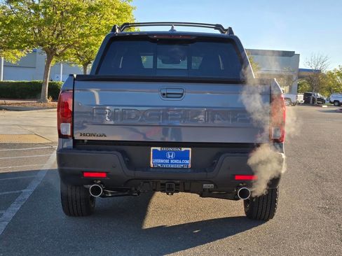 New 2026 Honda Ridgeline Black Edition image 5