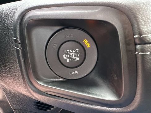 Used 2026 Jeep Gladiator Mojave AWD/4WD image 36