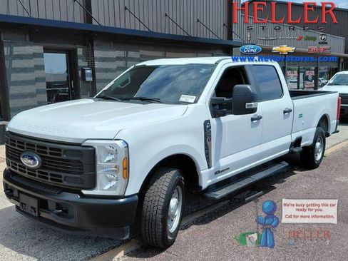 Used 2024 Ford F250 XL RWD image 1