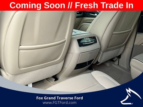 Used 2023 Cadillac Escalade Premium Luxury w/ Performance Package AWD/4WD image 43