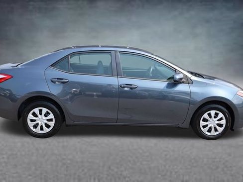 Used 2016 Toyota Corolla L FWD image 2