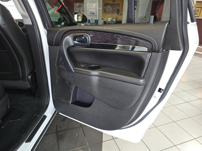 Used 2017 Buick Enclave Leather AWD/4WD image 15