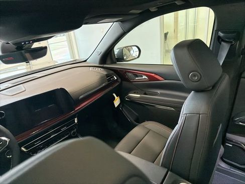 New 2026 Chevrolet Traverse Z71 w/ Enhanced Driving Package image 24