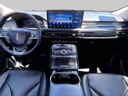 Used 2023 Lincoln Nautilus AWD w/ Premium Package image 14