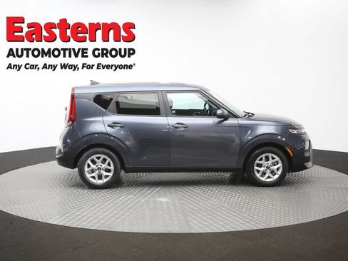 Used 2020 Kia Soul S FWD image 43
