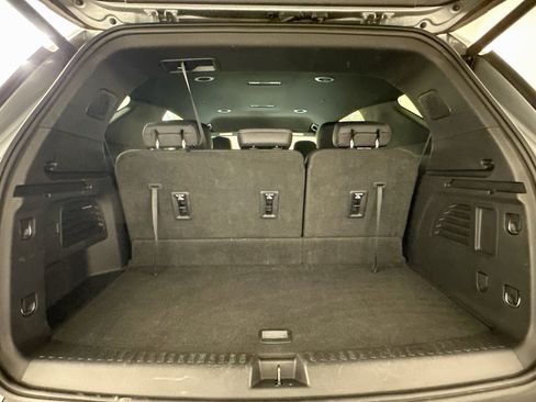 Used 2025 Chevrolet Traverse LT AWD/4WD image 31