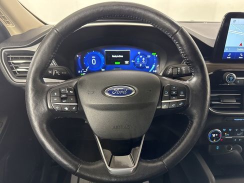 Used 2020 Ford Escape Titanium AWD/4WD image 21