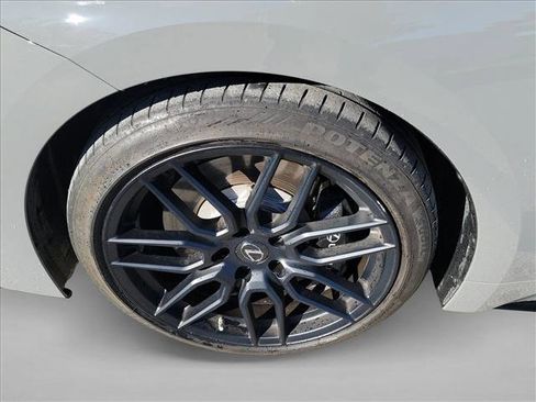 Used 2022 Lexus IS 500 image 9