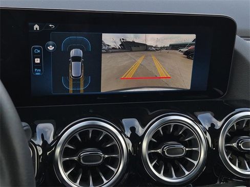 Certified 2025 Mercedes-Benz GLA 250 image 19