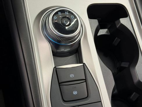 Used 2024 Ford Explorer XLT w/ Class IV Trailer Tow Package image 16