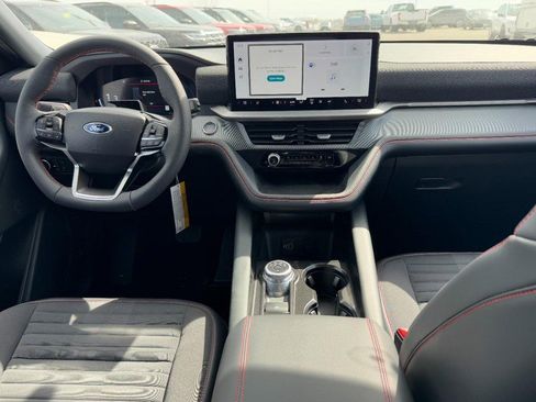 New 2026 Ford Explorer ST-Line w/ ST-Line Street Pack AWD/4WD image 5