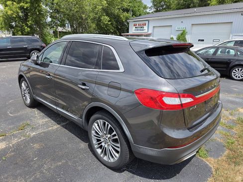 Used 2017 Lincoln MKX Reserve w/ Lincoln MKX Climate Package AWD/4WD image 3
