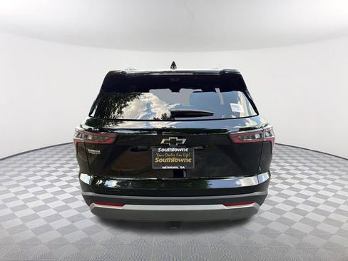 Used 2025 Chevrolet Equinox LT w/ Convenience Package II FWD image 6