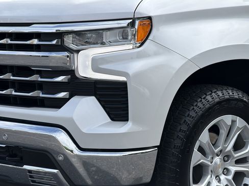 Used 2023 Chevrolet Silverado 1500 LTZ w/ LTZ Premium Package AWD/4WD image 8