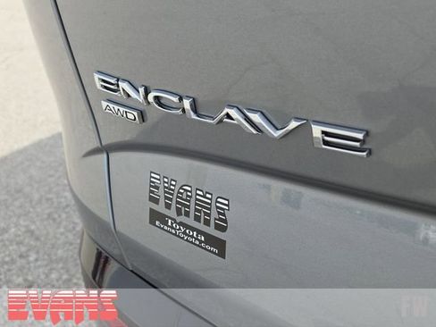 Used 2023 Buick Enclave Essence AWD/4WD image 3