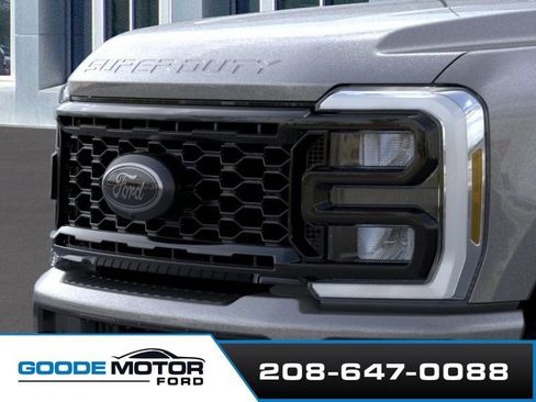 New 2026 Ford F250 XLT w/ XLT Premium Package AWD/4WD image 17
