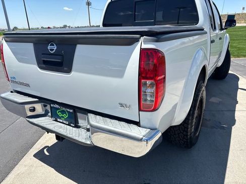 Used 2019 Nissan Frontier SV RWD image 26