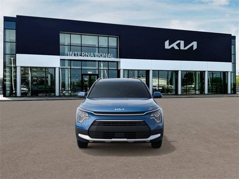 New 2026 Kia Niro EX image 2