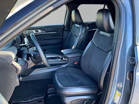 Certified 2025 Ford Explorer ST AWD/4WD image 25