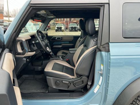 Used 2023 Ford Bronco Wildtrak image 13