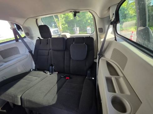 Used 2017 Dodge Grand Caravan SE w/ Power Window Group FWD image 20