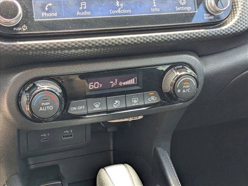 Used 2021 Nissan Kicks SV FWD image 15